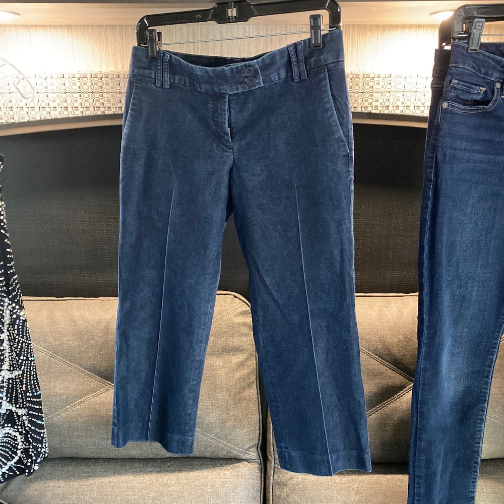 Capri pants